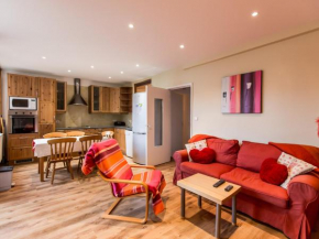 Appartement lumineux avec balcon • Parking & WiFi • Proche centre et pistes - FR-1-518-93